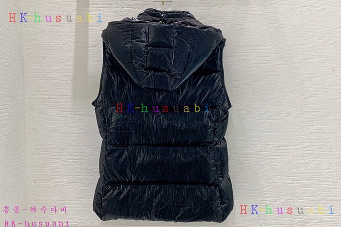 NEW 몽클레어 패딩조끼 신상 M 2528223