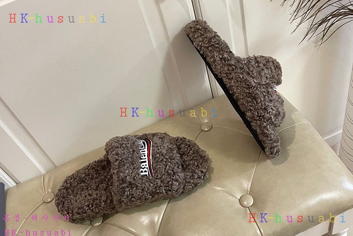 NEW 발렌시아가 신발 신상 B 5747230