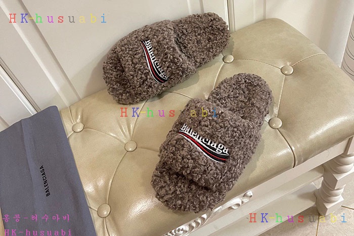 NEW 발렌시아가 신발 신상 B 5747230
