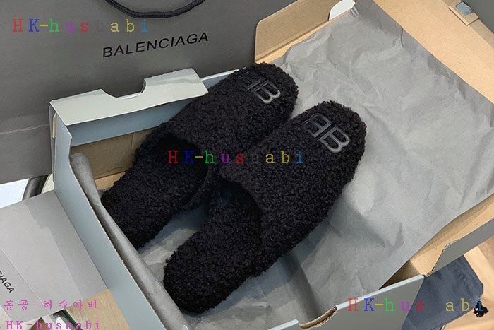 NEW 발렌시아가 신발 신상 B 558258