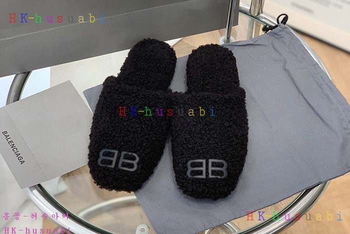 NEW 발렌시아가 신발 신상 B 558258