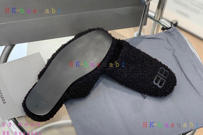 NEW 발렌시아가 신발 신상 B 558258