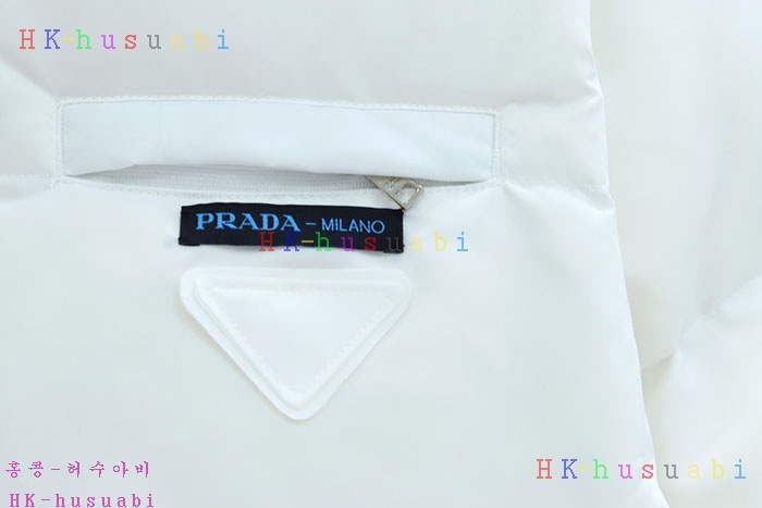 NEW 프라다 패딩 신상 P 992422