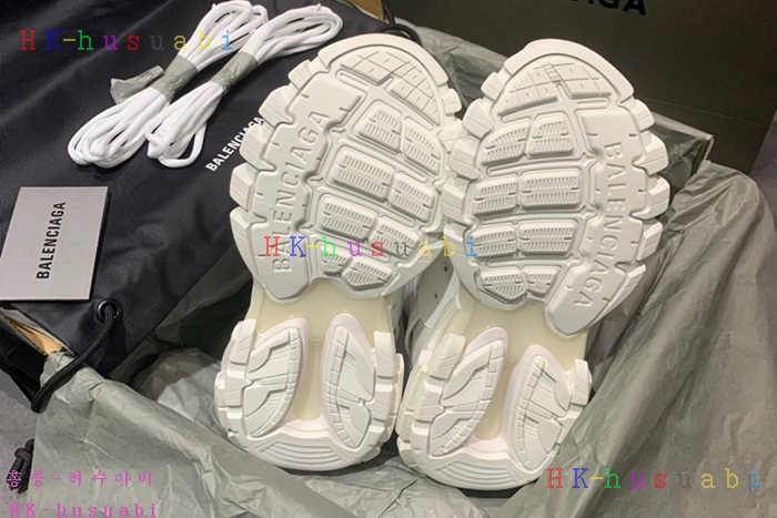 NEW 발렌시아가 신발 신상 B 553402