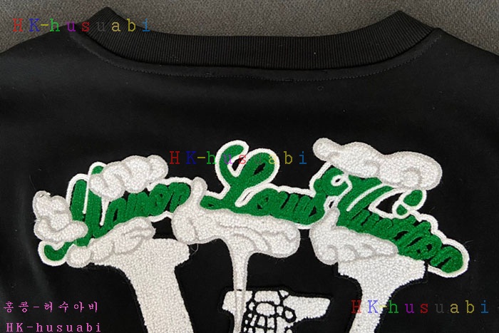 NEW 루이비통 반팔티 신상 LV 152416