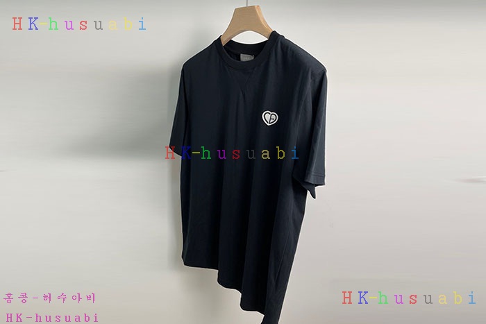 NEW 디올 반팔티 신상 DR 114253