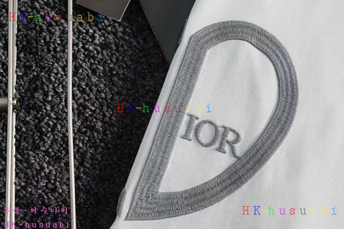 NEW 디올 반팔티 신상 DR 114250