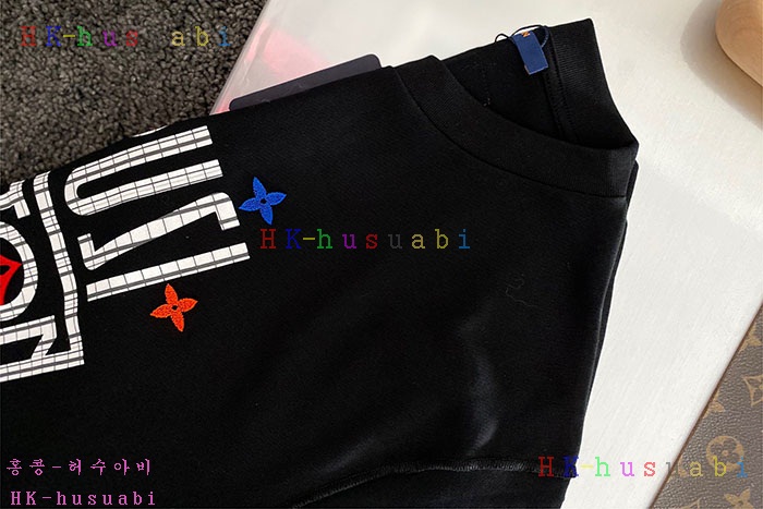 NEW 루이비통 반팔티 신상 LV 11143