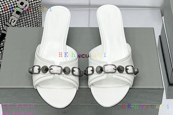 NEW 발렌시아가 샌들 신상 B 662603