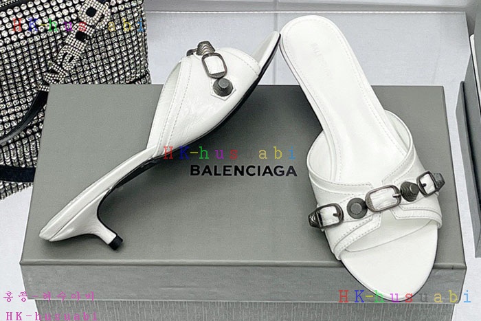 NEW 발렌시아가 샌들 신상 B 662603