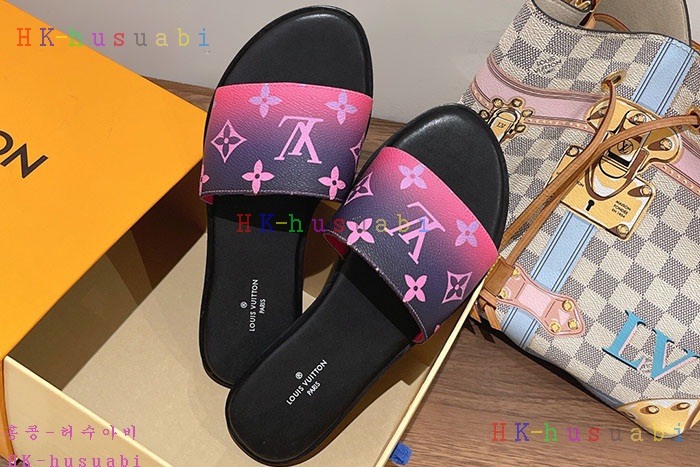 NEW 루이비통 샌들 신상 LV 3056006