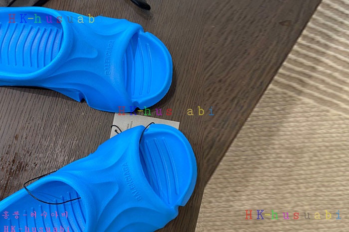 NEW 발렌시아가 샌들 신상 B 552401