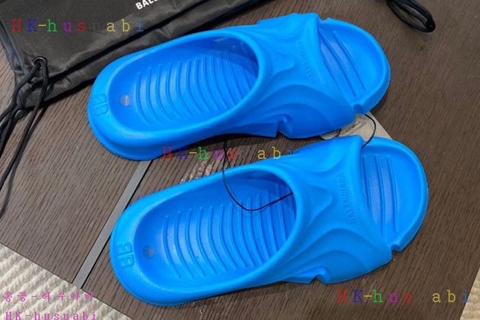 NEW 발렌시아가 샌들 신상 B 552401