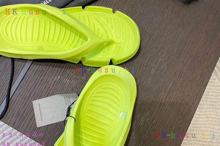 NEW 발렌시아가 샌들 신상 B 552503