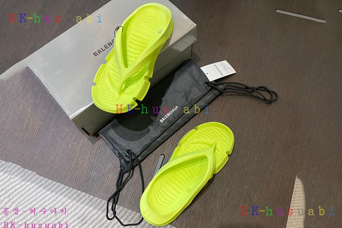 NEW 발렌시아가 샌들 신상 B 552503