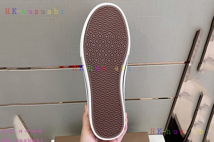 NEW 버버리 신발 신상 B 8333301
