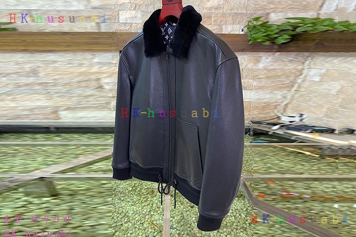 NEW 루이비통 가죽자켓  신상 LV 884236