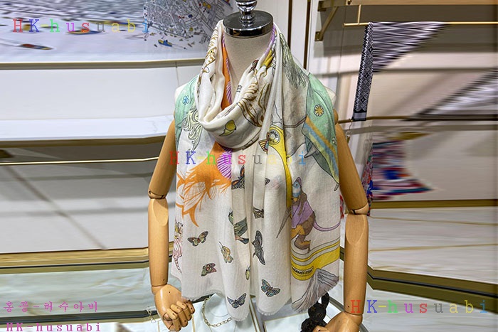 NEW 에르메스 스카프 신상 H 722402