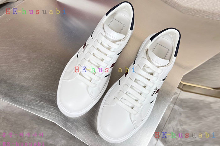 NEW 발리 스니커즈 신상 B 92404