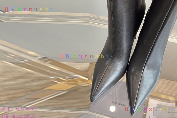 NEW 발렌시아가 부츠 신상 B 854217