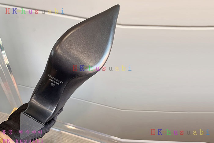 NEW 발렌시아가 부츠 신상 B 854217