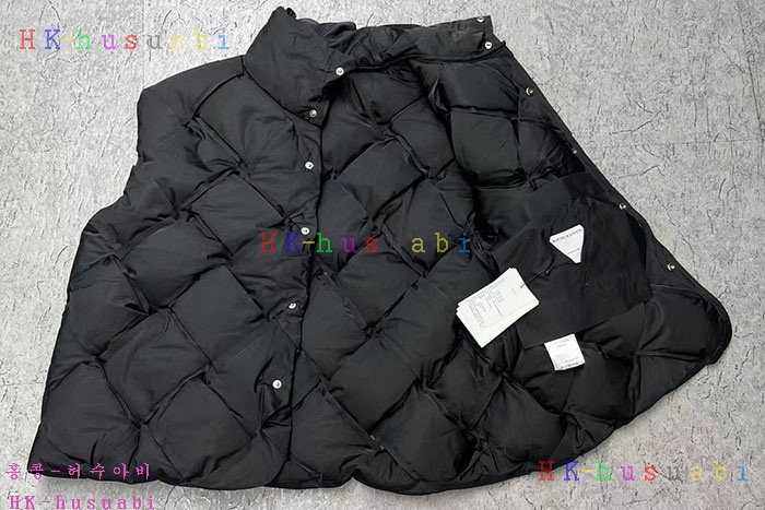 NEW 보테가베네타 패딩조끼 신상 BV 825011