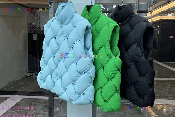 NEW 보테가베네타 패딩조끼 신상 BV 825011