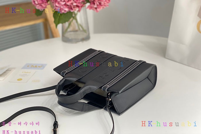 ★미러급★끌로에 우디 스몰 토트 백  CHC22WS397I60