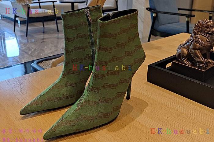 NEW 발렌시아가 신발 신상 B 72239902