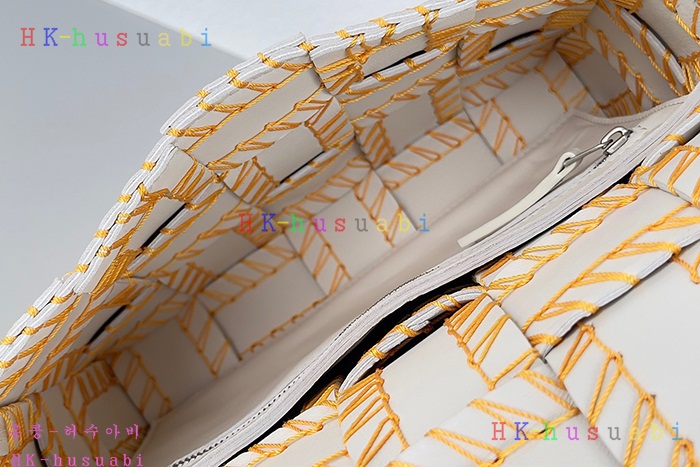 ★미러급★보테가베네타 카세트백  691400-2
