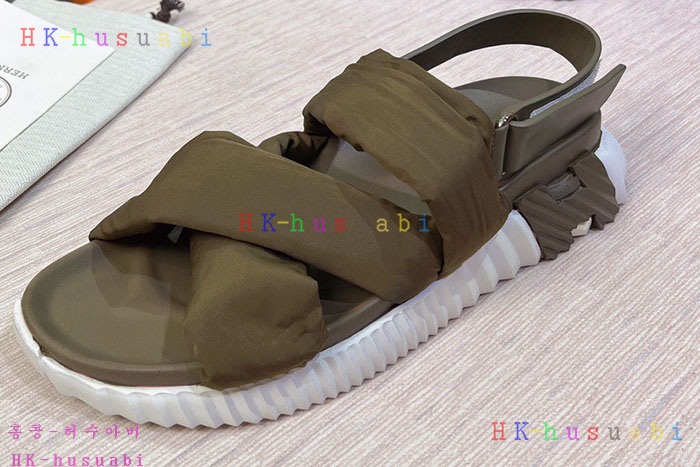 NEW 에르메스 샌들 신상 H 953773