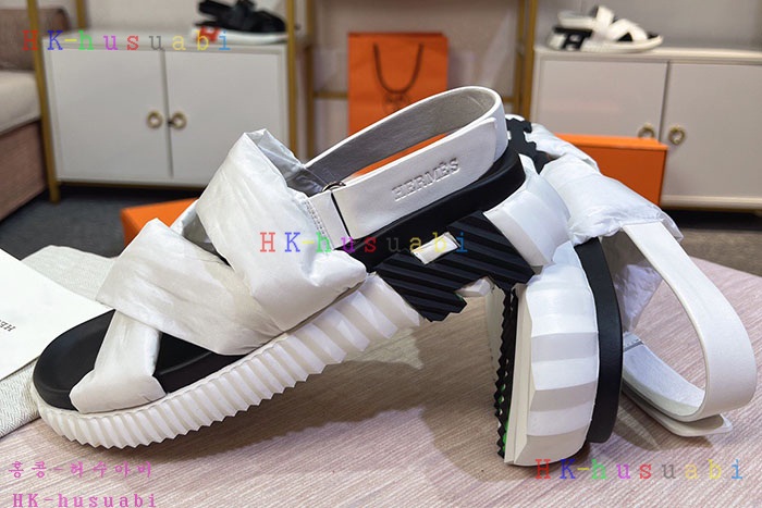 NEW 에르메스 샌들 신상 H 953775