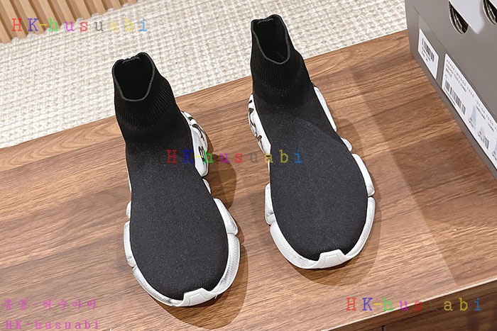 NEW 발렌시아가 신발 신상 C 857001