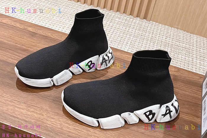 NEW 발렌시아가 신발 신상 C 857001