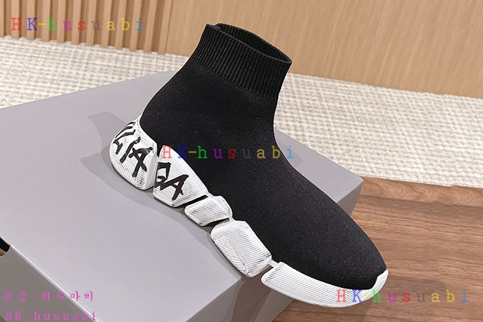NEW 발렌시아가 신발 신상 C 857001