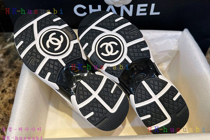 NEW 샤넬 스니커즈 신상 C 665882