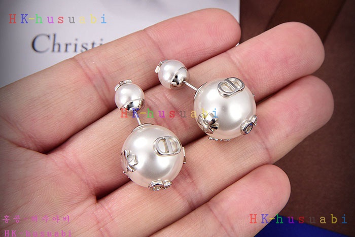 NEW 디올 귀걸이 신상 DR 968570