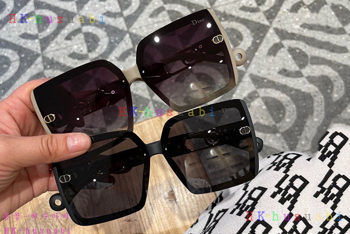 NEW 디올 선글라스 신상 DR 582212