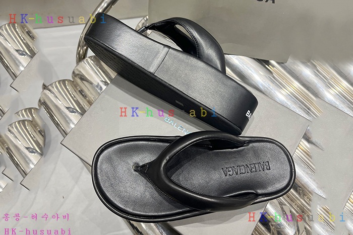 NEW 발렌시아가 신발 신상 B 246602