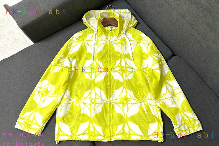 NEW 루이비통 반팔티 신상 LV 552894
