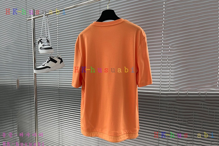 NEW 보테가베네타 반팔티 신상 BV 2524006