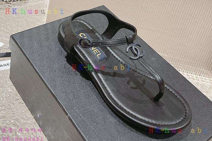 NEW 샤넬 샌들 신상 C 558204