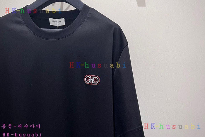 NEW  페라가모 반팔티 신상 F 6682702