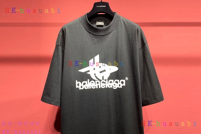 NEW 발렌시아가 반팔티 신상 B 6829027