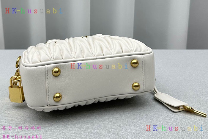 ★미러급★미우미우 마테라쎄 나파 가죽 탑 핸들 백 5BB123-2