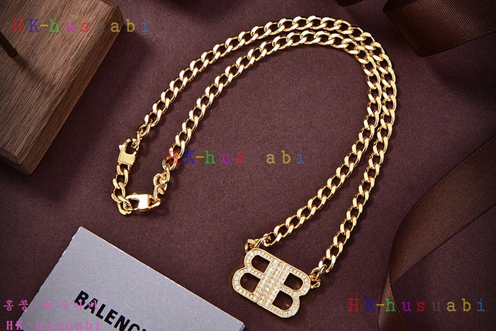 NEW 발렌시아가 목걸이 신상 B 692504