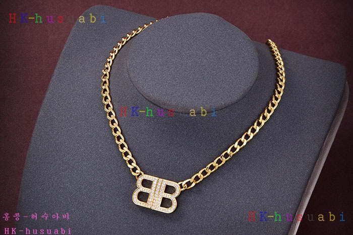 NEW 발렌시아가 목걸이 신상 B 692504