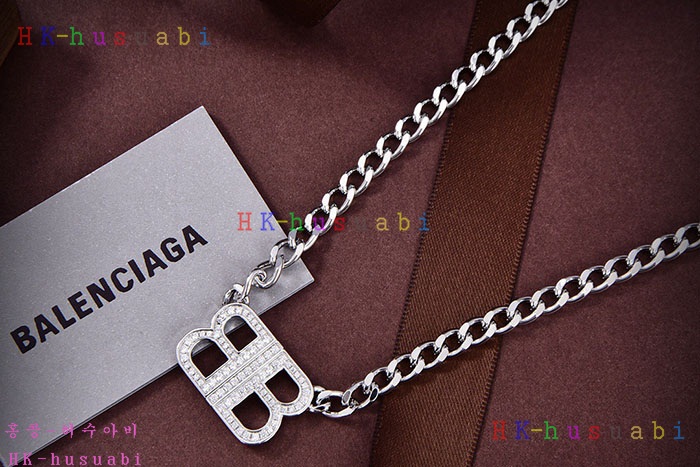 NEW 발렌시아가 목걸이 신상 B 692504