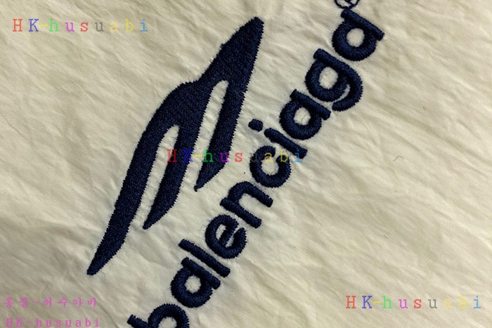 NEW 발렌시아가 자켓 신상 B 685520