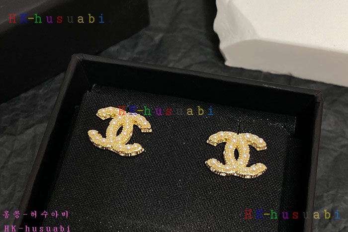 NEW 샤넬 귀걸이 신상 C 8250103